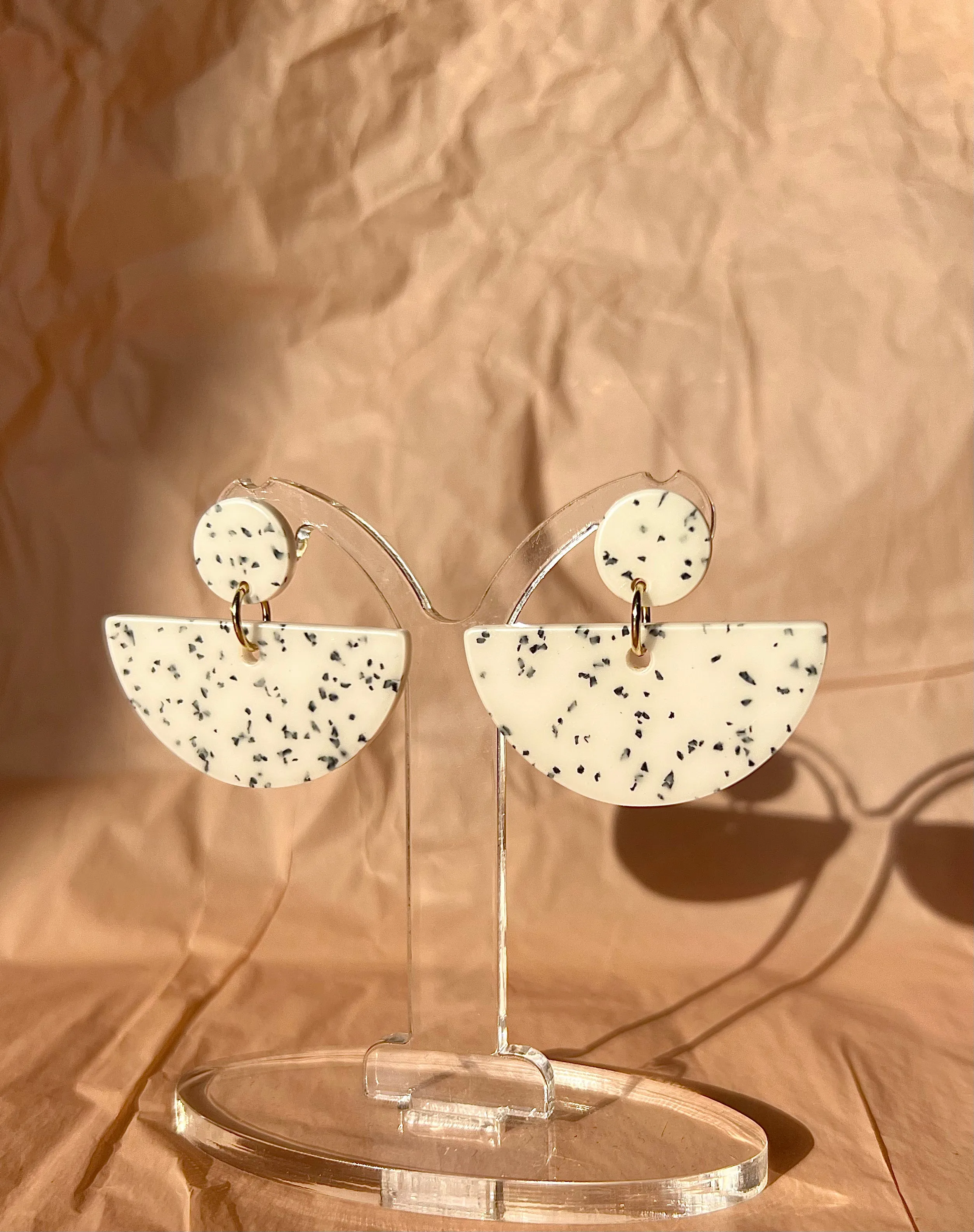 SPECKLED HALFMOON HOOPS