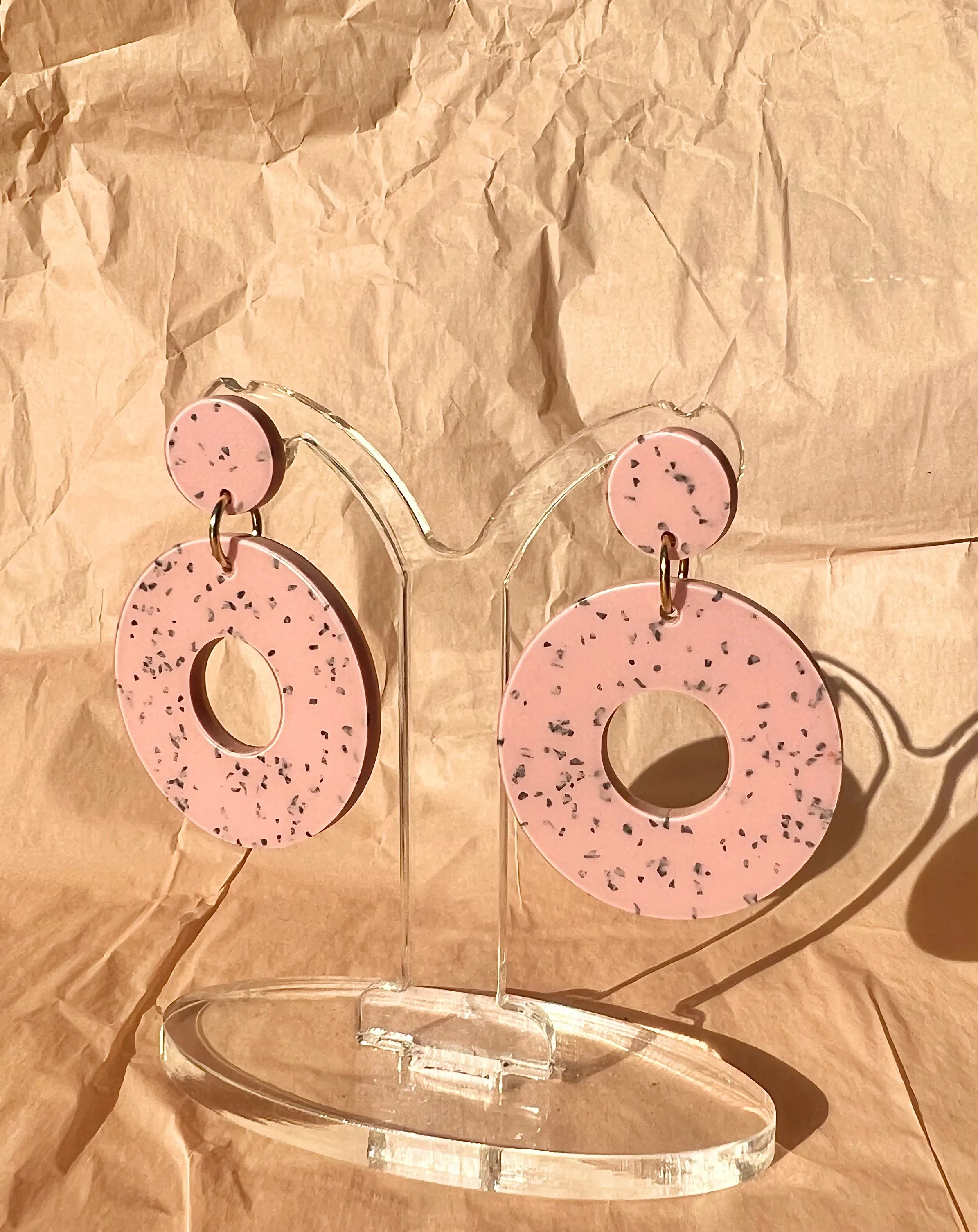 SPECKLED SOFT PINK HOOPS - GOLD PLATED